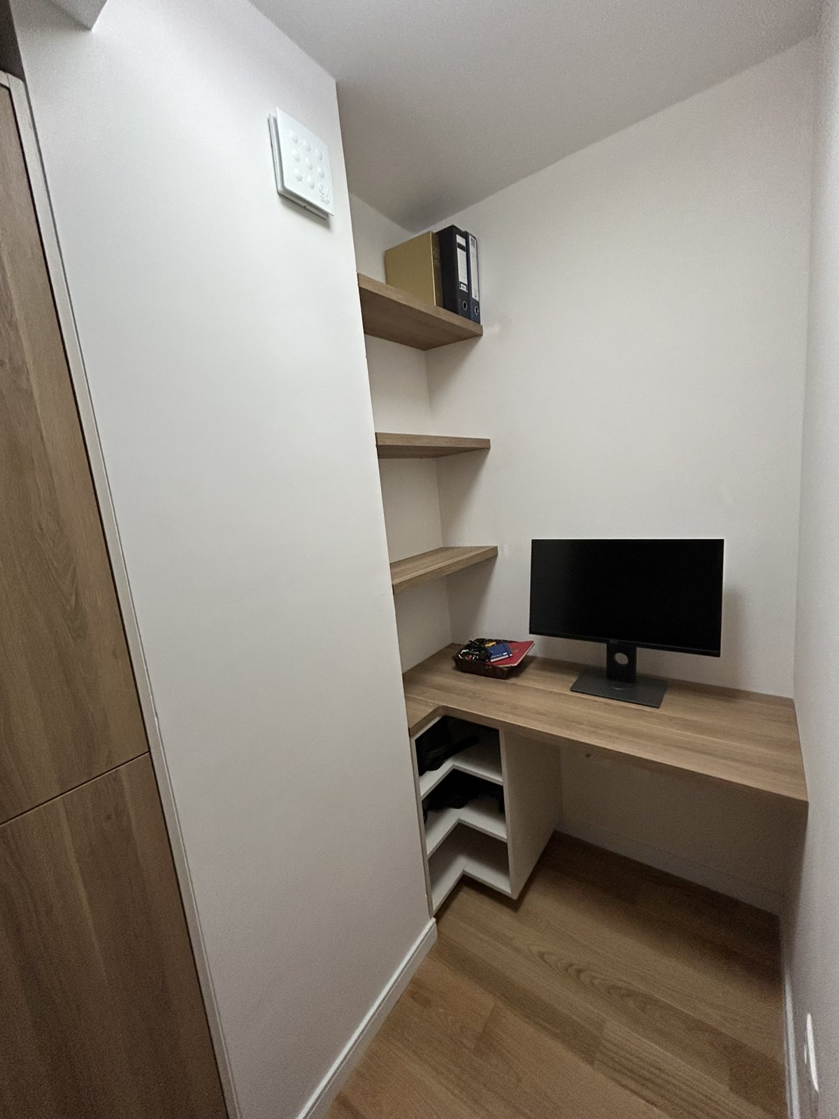 0-02-0a-3ac0ea291a895e33dd3ee965253cd1724dc0466f8143a8da07f36ca833f7dfc4_3512d8a5c12b5ce4