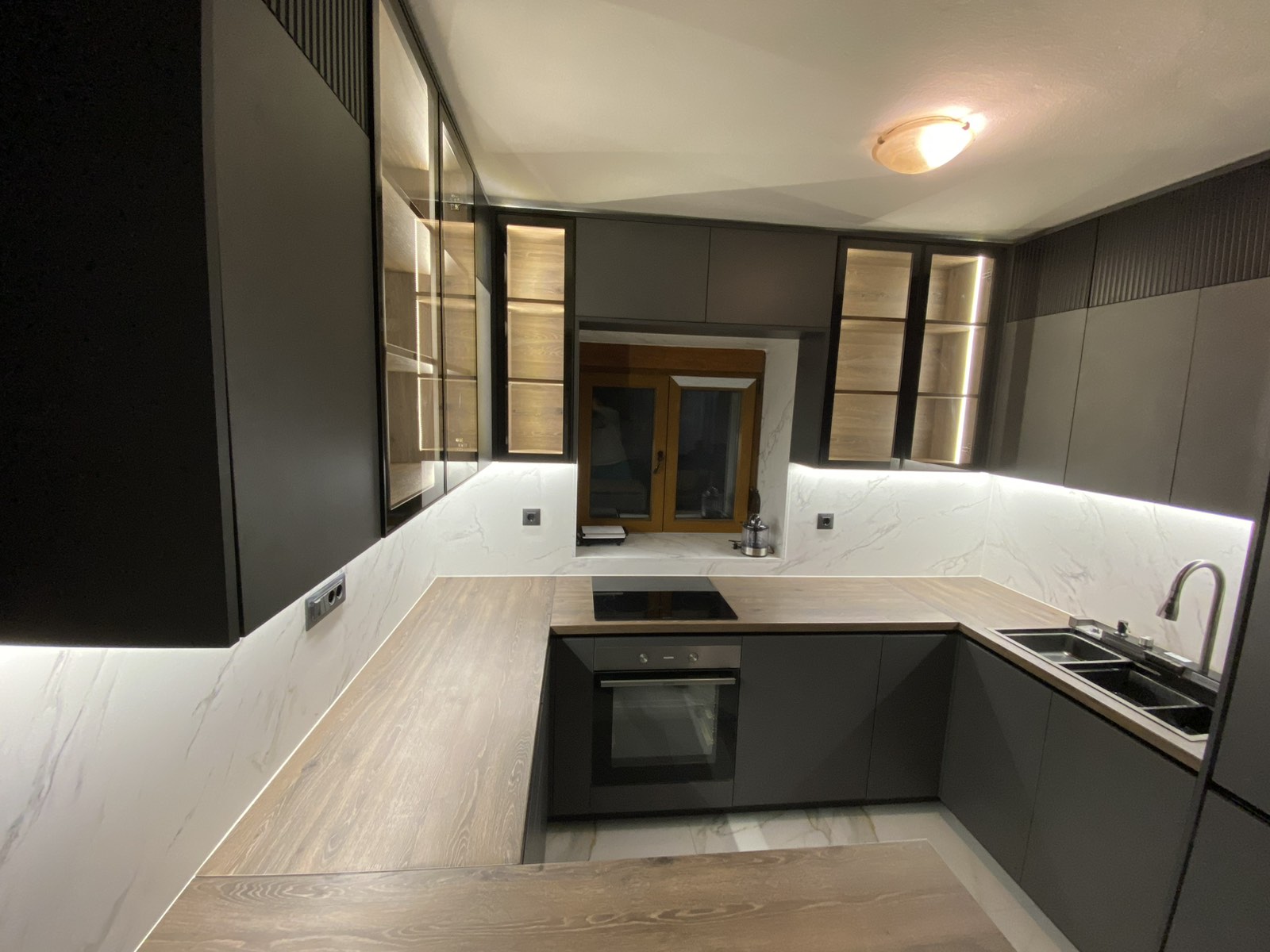 0-02-0a-5daf28d05d0006f23fd84b2e02b6e97eac275b64125e2aeeaddb2103cdaefc53_ba8acfc08e091ca8